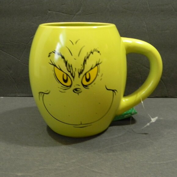 Naughty or Nice Grinch Mug Cindy Lou Who Dishwasher / Microwave Safe NWT - Picture 3 of 6